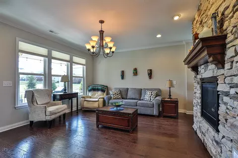 Living - 1237 Huntwick, Hamilton Township, OH 45039 photo 1 of 3