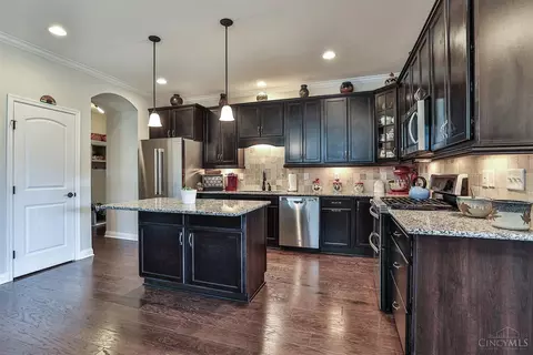 Kitchen - 1237 Huntwick, Hamilton Township, OH 45039 photo 2 of 3