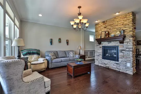 Living - 1237 Huntwick, Hamilton Township, OH 45039 photo 2 of 3