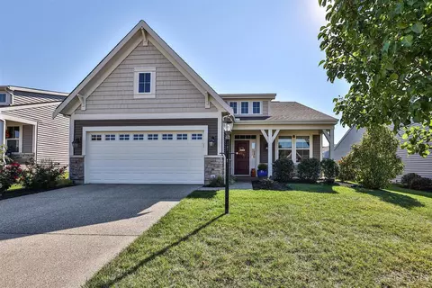 1237 Huntwick Ln, Hamilton Township, OH 45039