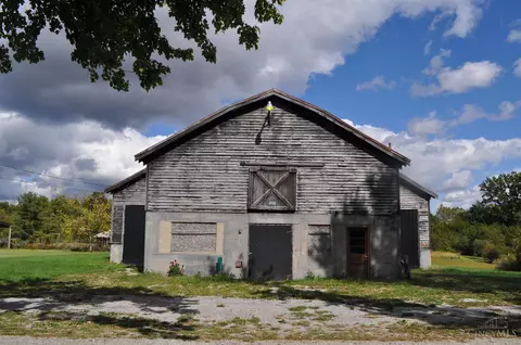 1025 Painter Frk, Bethel, OH 45106