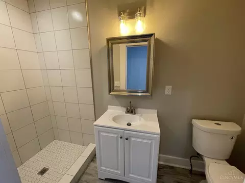 2422 Halstead, Cincinnati, OH 45214 photo 12