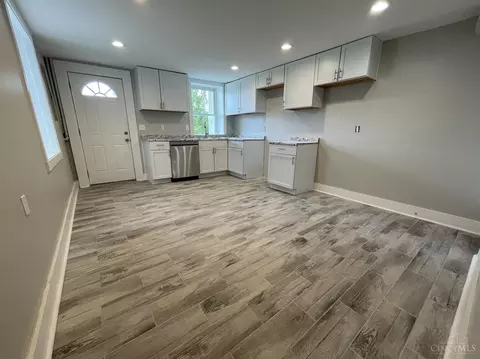 2422 Halstead, Cincinnati, OH 45214 photo 5