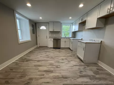 2422 Halstead, Cincinnati, OH 45214 photo 6