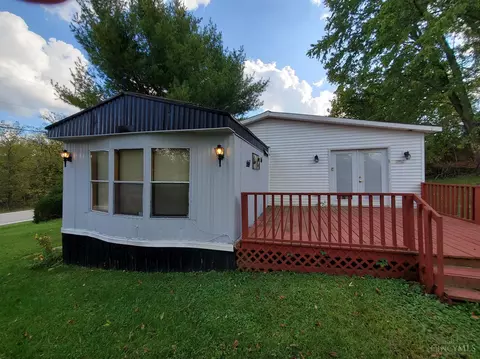 5743 State Route 41, Manchester, OH 45144