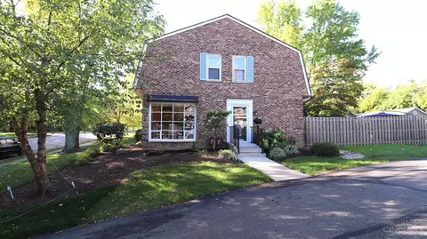 3689 Traskwood Cir, Cincinnati, OH 45208