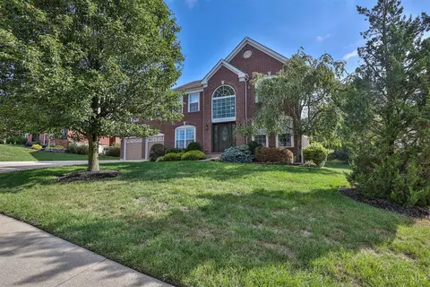 158 Edgefield Dr, Cleves, OH 45002