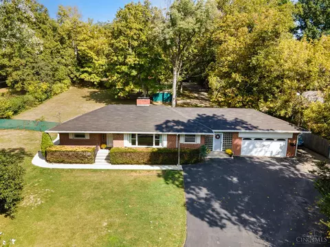 7716 Forest Rd, Cincinnati, OH 45255