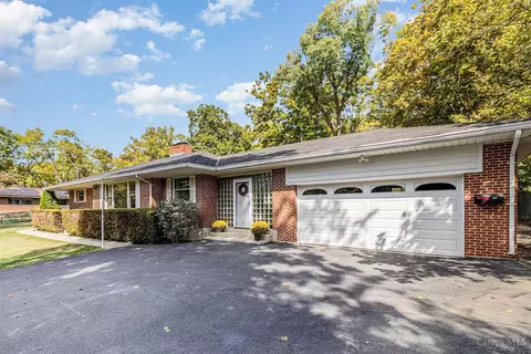 7716 Forest Rd, Cincinnati, OH 45255 photo 3