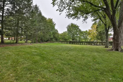 7397 Baywind Dr, Montgomery, OH 45242 photo 32