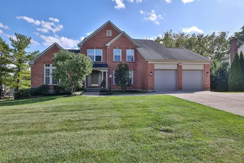 6257 Holly Hl, West Chester, OH 45069