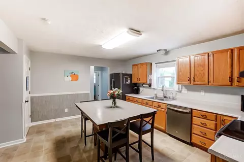 210 Deershadow Rd, Maineville, OH 45039 photo 10
