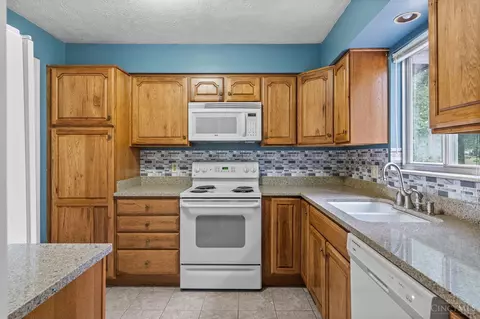 3995 Benjamin St, Cincinnati, OH 45245 photo 14