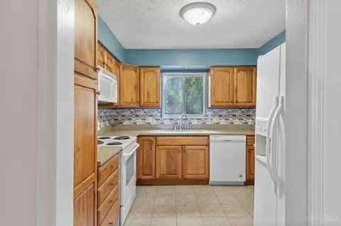 3995 Benjamin St, Cincinnati, OH 45245 photo 13