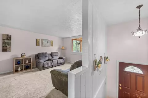 3995 Benjamin St, Cincinnati, OH 45245 photo 8