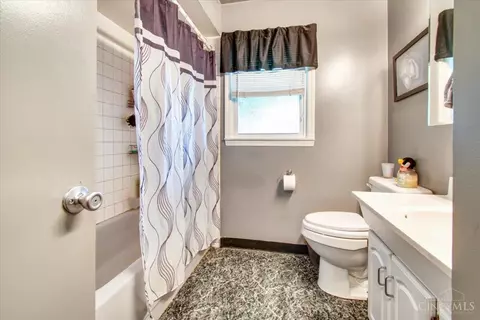 4780 Castleton Dr, Fairfield, OH 45014 photo 8