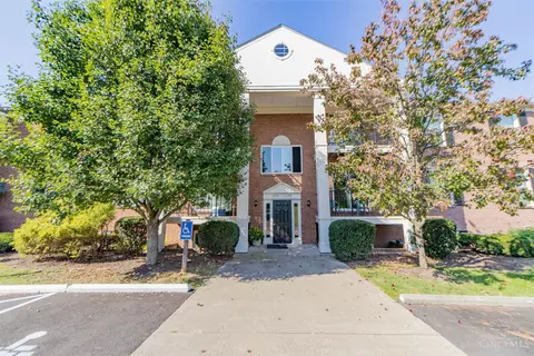 5753 Hanley Close, Milford, OH 45150