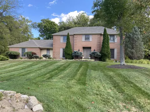 8390 Crestdale Ct, Cincinnati, OH 45236