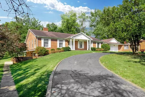 255 Market, West Union, OH 45693