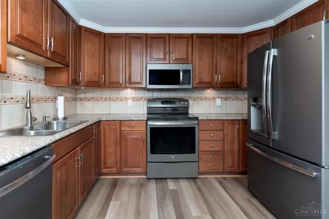 5414 Cleander Dr, Cincinnati, OH 45238 photo 8