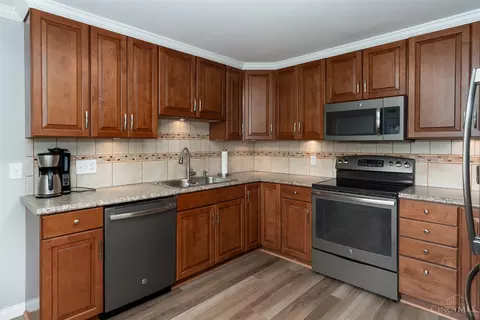 5414 Cleander Dr, Cincinnati, OH 45238 photo 9