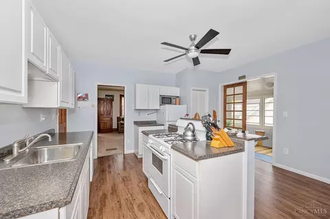 3223 Bach, Cincinnati, OH 45209 photo 8