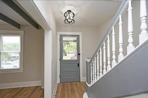 172 Ivanhoe Ave, Cincinnati, OH 45233 photo 3