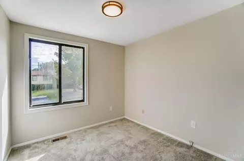 4375 Champdale Ln, Cincinnati, OH 45238 photo 32