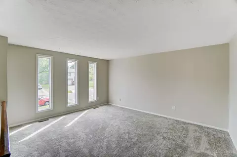 4375 Champdale Ln, Cincinnati, OH 45238 photo 7