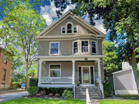 3815 Drake Ave, Cincinnati, OH 45209