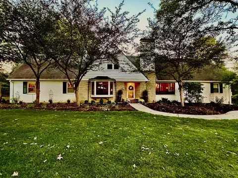 7400 Willowbrook Ln, Amberley, OH 45237