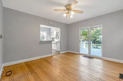 211 Grove, Cincinnati, OH 45215 photo 9