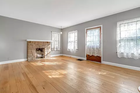 211 Grove, Cincinnati, OH 45215 photo 7
