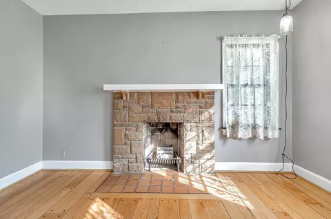211 Grove, Cincinnati, OH 45215 photo 8