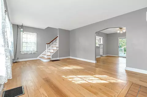 211 Grove, Cincinnati, OH 45215 photo 6