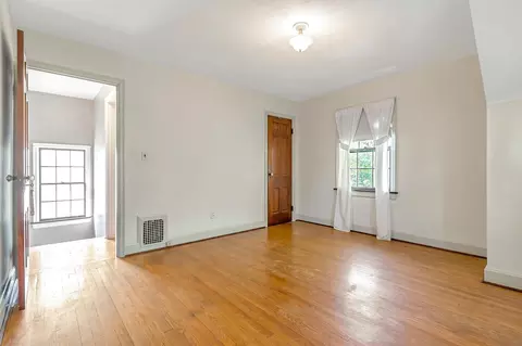 211 Grove, Cincinnati, OH 45215 photo 21