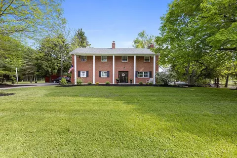597 Chapel Rd, Amelia, OH 45102