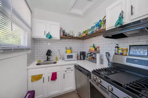 5110 Hunter, Cincinnati, OH 45212 photo 16