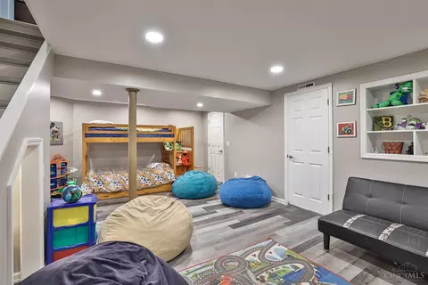 7329 Commonwealth Dr, Cincinnati, OH 45224 photo 18