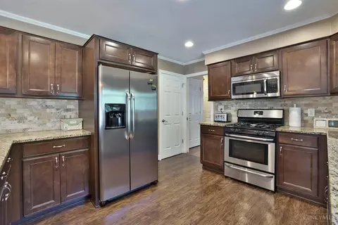 7329 Commonwealth Dr, Cincinnati, OH 45224 photo 11