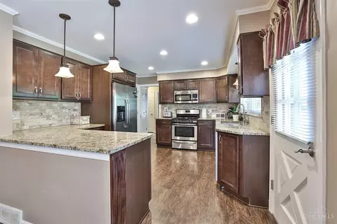7329 Commonwealth Dr, Cincinnati, OH 45224 photo 10