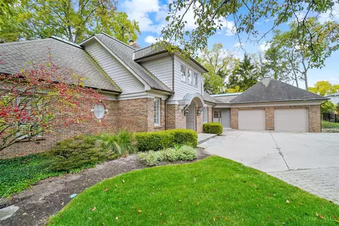 20 Hampton Ln, Cincinnati, OH 45208 photo 3