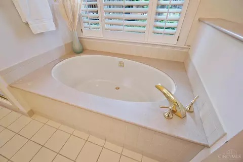 20 Hampton Ln, Cincinnati, OH 45208 photo 37