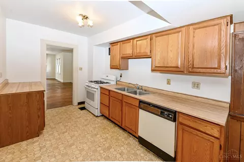 4336 Simpson, Cincinnati, OH 45227 photo 8
