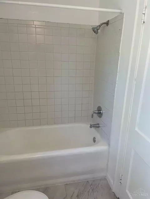 2690 Shaffer, Cincinnati, OH 45211 photo 17
