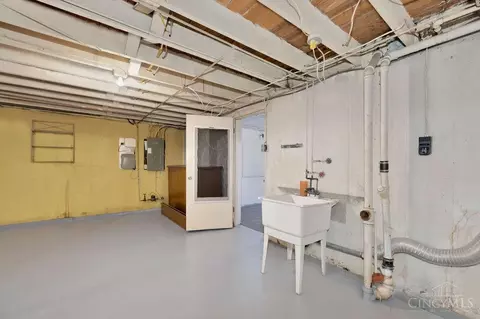 796 Mayjo Ct, Cincinnati, OH 45224 photo 34