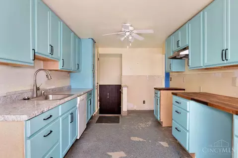 796 Mayjo Ct, Cincinnati, OH 45224 photo 18