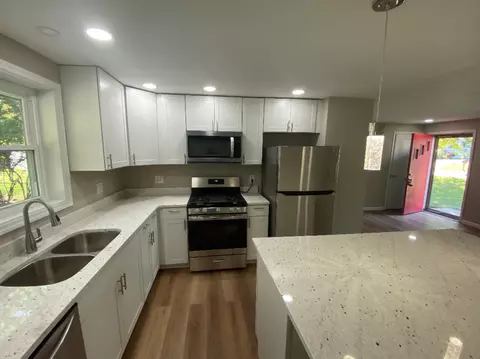 524 Observatory, Cincinnati, OH 45246 photo 2