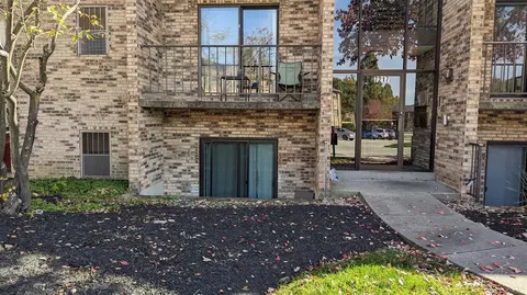 7217 Creekview Dr #1, Colerain Twp, OH 45247