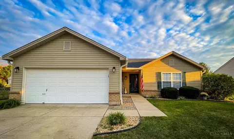 3918 Little Creek Dr, Amelia, OH 45102
